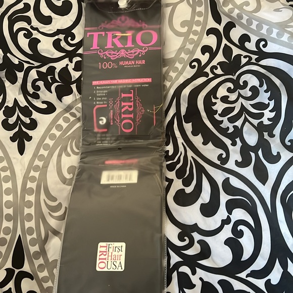 Trio 100 human hair premium blend - Picture 2 of 5
